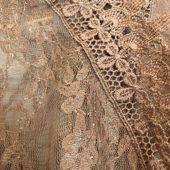 Sheer, lace top - Picture 3 of 3